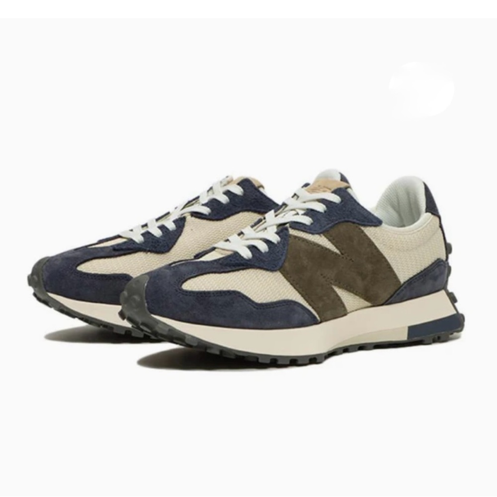 New Balance 327 Sneakers